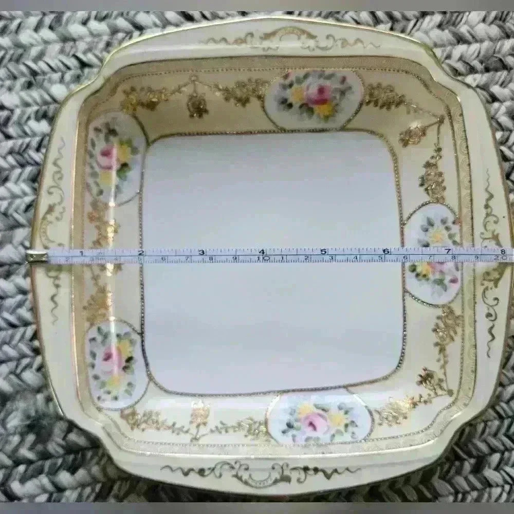 Noritake Hand Painted China 8" Shallow serving bowl Cream/White Gold Embossed